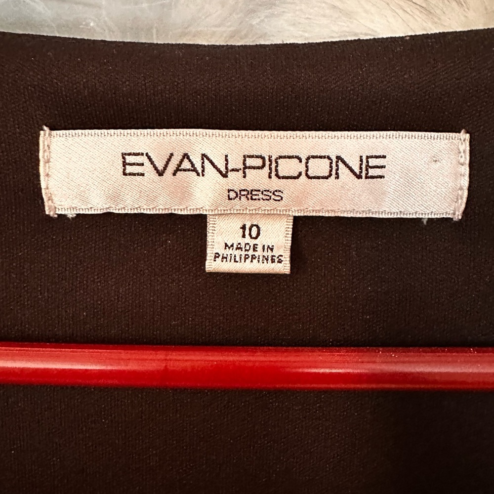 Black sexy dress by Evan Picone - definitely figure flattering- Great condition